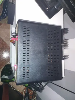 Fuente Alimentación Estabilizada TRQ 5/7A dos mese