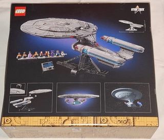 LEGO Star Trek U.S.S. Enterprise + Limited 40768