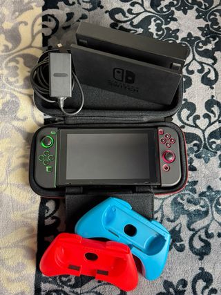 Nintendo Switch con Accesorios