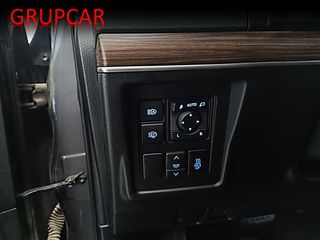 Toyota Land Cruiser VXL