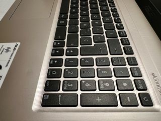 Portátil Asus 1 Terabyte, Windows 10 como nuevo