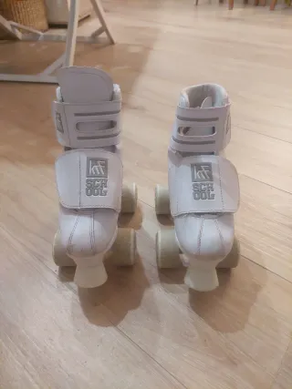 Patines artísticos blancos talla 31.