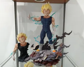 Dragon Ball Majin Vegeta Super Saiyan Statue Bust