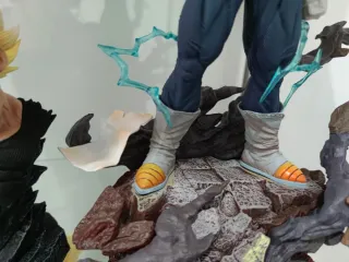 Dragon Ball Majin Vegeta Super Saiyan Statue Bust