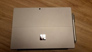 Microsoft Surface Pro 4 + Teclado + Dock