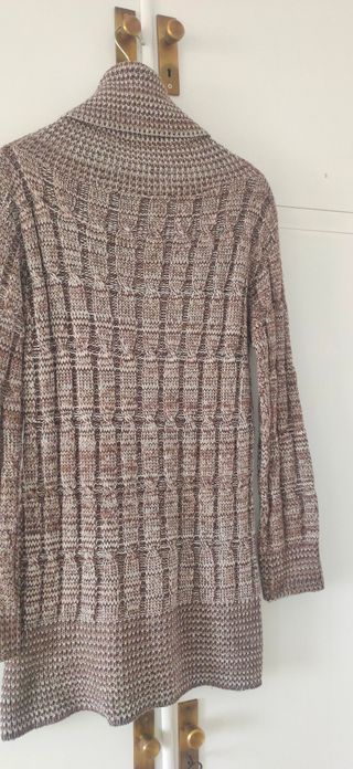 Vestido punto jaspeado marrón cuello alto