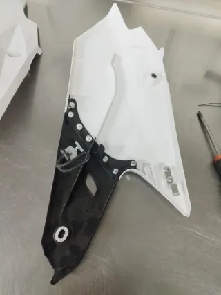 Tapas Laterales Yamaha WRF 2018