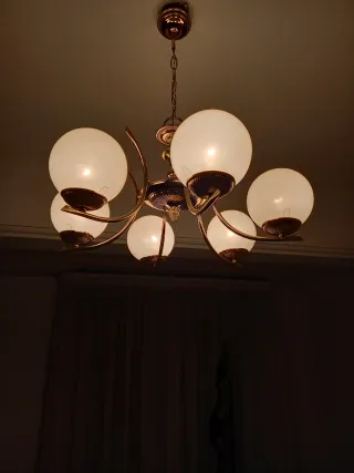 Lámpara colgante dorada 6 globos cristal