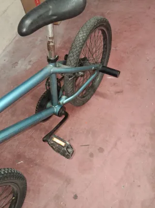 Bicicleta BMX Azul