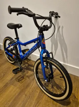 Bici infantil Academy 3 de 16" super ligera nueva