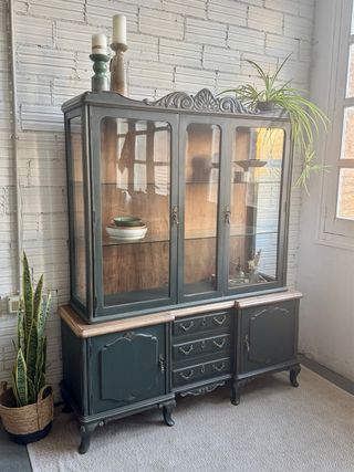 Vitrina antigua restaurada madera y cristal