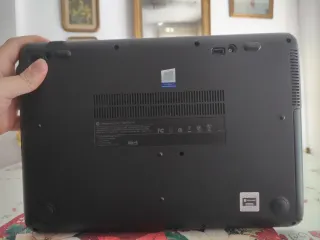 Ordenador portátil HP negro/gris