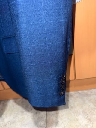 Traje azul talla 40