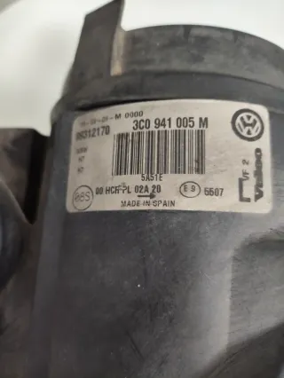 Faro delantero izquierdo VW Passat B6