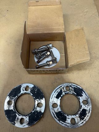 Separadores 4x100 2cm + Tornillos