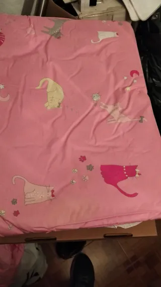 Edredón y protector cuna gatitos rosa