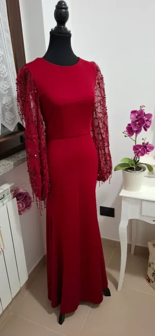 Abito da donna rosso