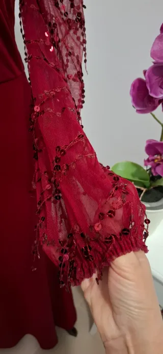 Abito da donna rosso