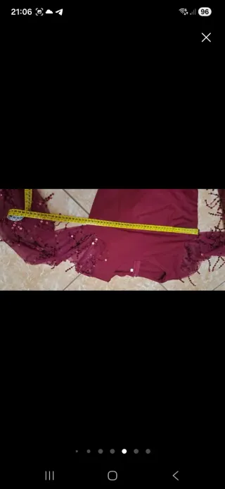 Abito da donna rosso