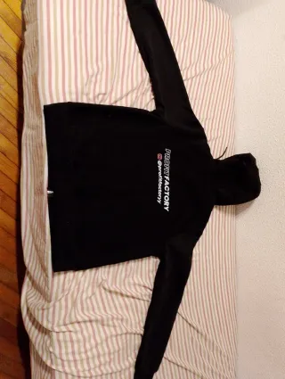 Sudadera con cremallera y logo FF