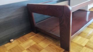 Mesa de centro de madera y cristal