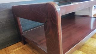 Mesa de centro de madera y cristal