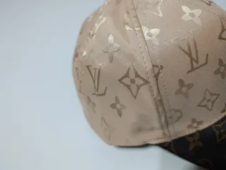 Gorra Louis Vuitton Beige y Marrón