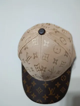 Gorra Louis Vuitton Beige y Marrón