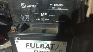 Batería Moto YTX9-BS 12V 8Ah GUYUE en buen estado