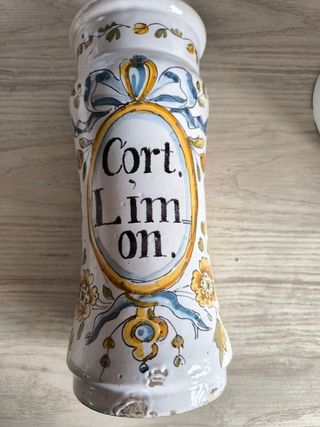 Albarelos bote farmacia catalanes Banyoles s XVIII