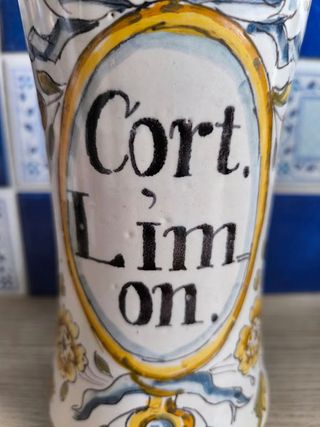 Albarelos bote farmacia catalanes Banyoles s XVIII