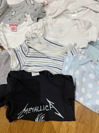 Lote bodies bebé 3-6 meses (68 cm)