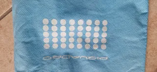 Borsa tracolla Piquadro marrone in pelle.