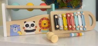 Golpea pelotas y xilófono 2 en 1 juego Eurekakids