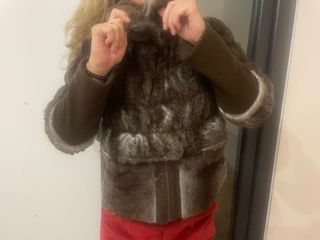 Abrigo piel conejo moderno