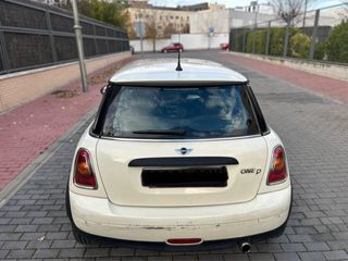 Mini Mini 2011 tel 666217952