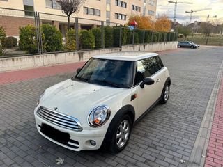 Mini Mini 2011 tel 666217952