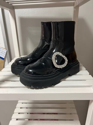 2 pares de Botas Zara y gioseppo charol