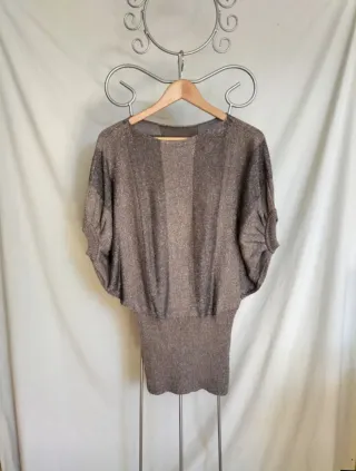 Jersey brillante gris y plateado