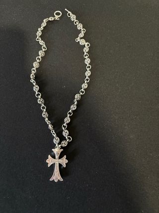 Collana Chrome Hearts con ciondolo a croce