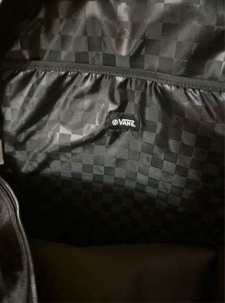 Mochila Vans Negra con Logo Blanco