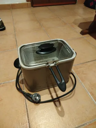 Freidora Eléctrica Jata 1L