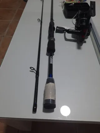 CAÑA Y CARRETE MÁS SEÑUELOS... ROCKFISHING