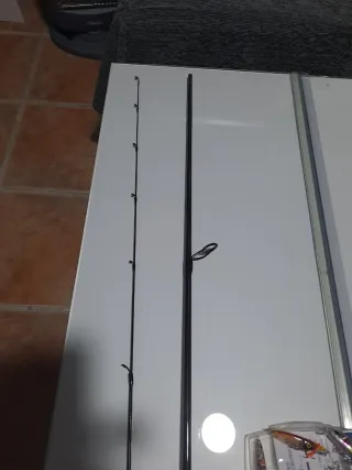 CAÑA Y CARRETE MÁS SEÑUELOS... ROCKFISHING