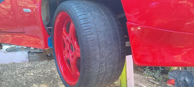 Neumáticos de   coche y carga