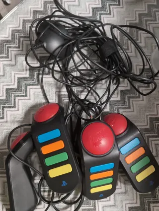 Buzz! El Mini Concurso y 4 mandos PS3