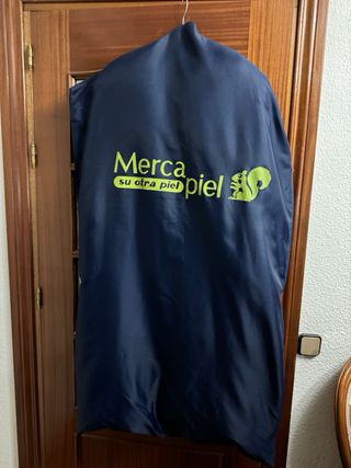 Abrigo de piel de zorro nacional