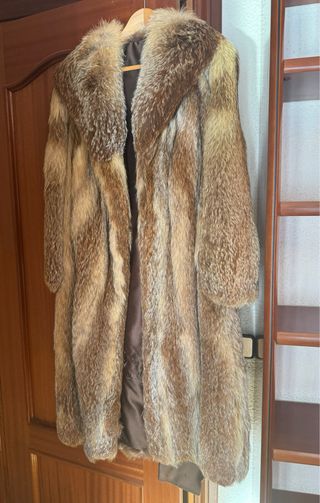 Abrigo de piel de zorro nacional