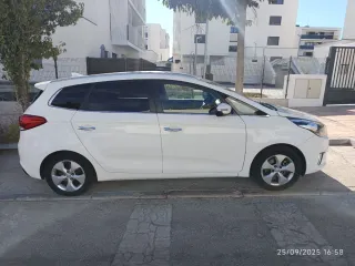 KIA Carens 2015