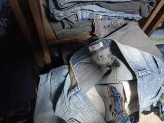 Pantalones vaqueros para hombre precio 7€ tengo mu